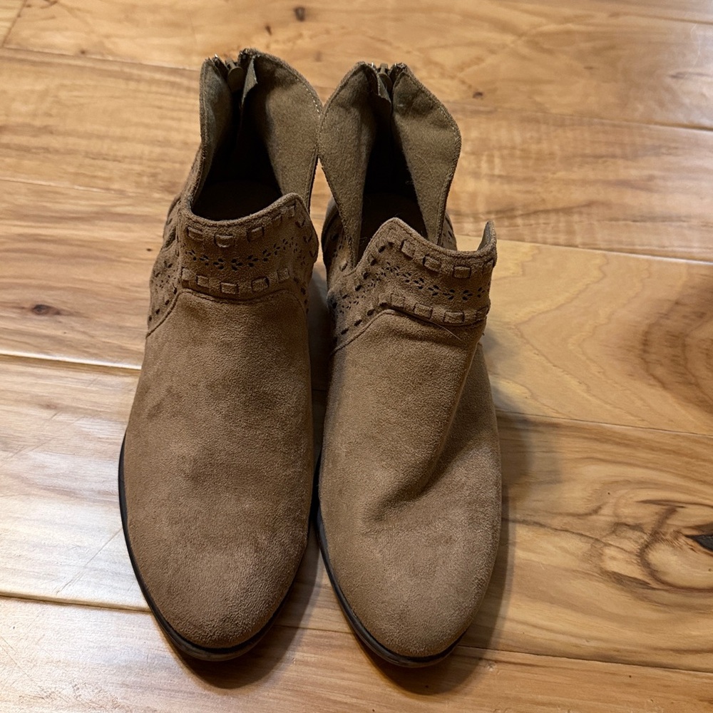Pierre Dumas Booties